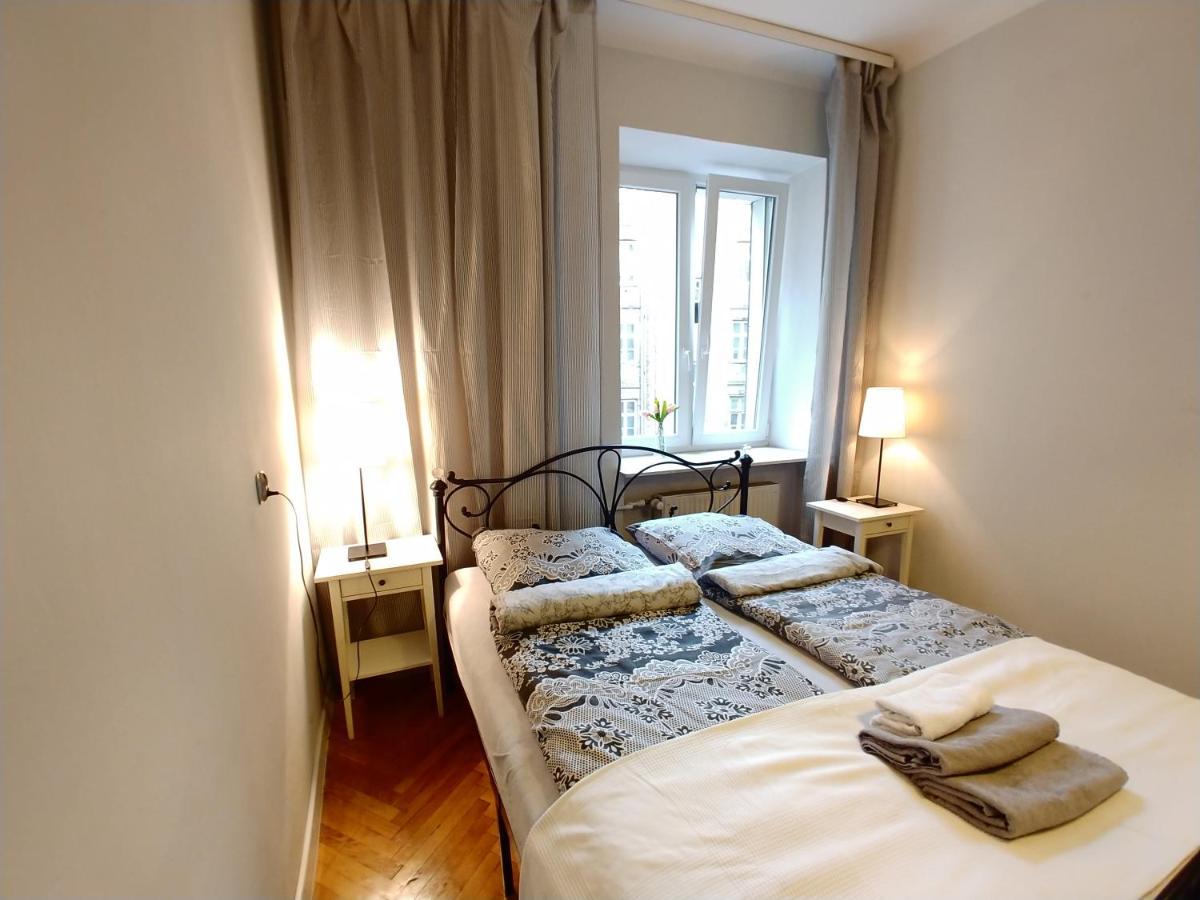 Warszawa, Centrum, Wiejska 15, Kamienica Apartment Екстериор снимка