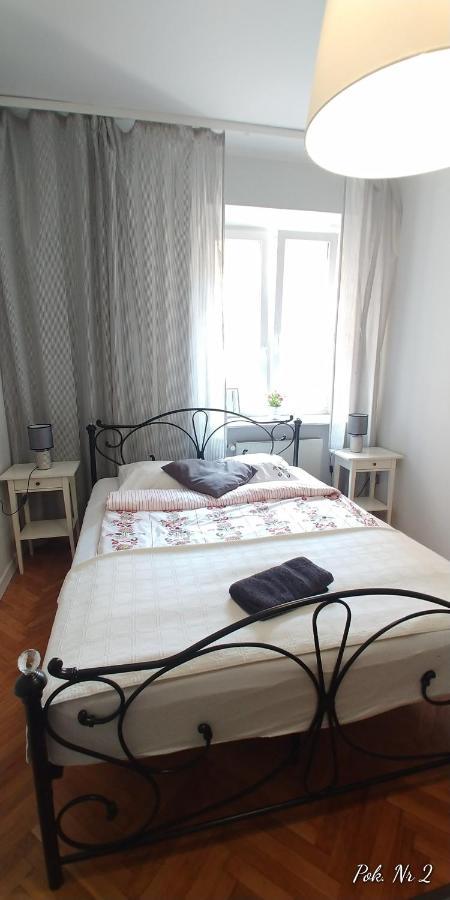 Warszawa, Centrum, Wiejska 15, Kamienica Apartment Екстериор снимка